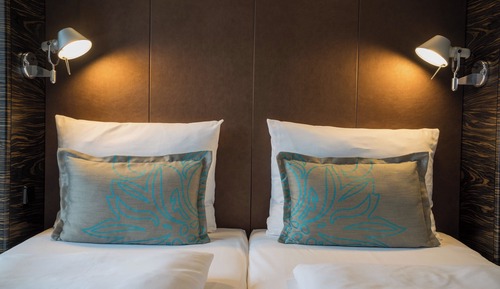 Standard Room, 1 King Bed