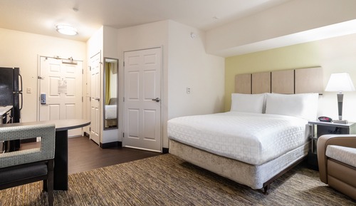 Studio Suite, 1 King Bed, Mobility Accessible (Accessible Tub)