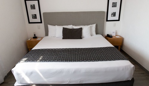 Standard Room, 1 King Bed, Non Smoking