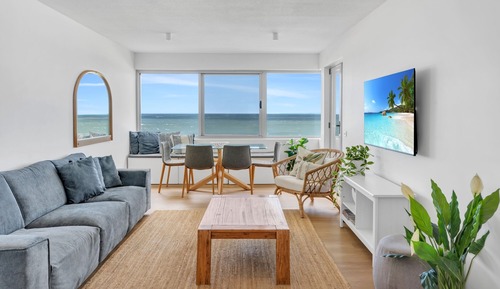 3 Bedroom Apartment - Seaspray Apartments