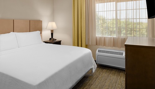 Studio Suite, 1 Double Bed, Accessible (Mobility Tub)