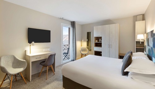 Deluxe Room, 1 King Bed, Non Smoking (Twin bed on request)
