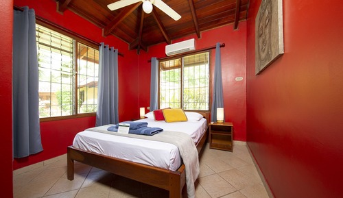 Classic Villa, 2 Bedrooms, Kitchenette, Garden View