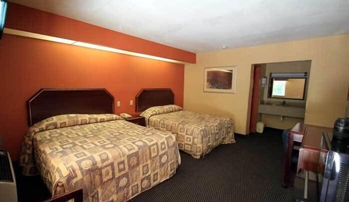 Room, 2 Queen Beds, Smoking