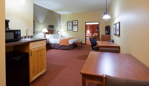 Deluxe Suite, 1 King Bed, Accessible, Non Smoking (One-Bedroom Suite)