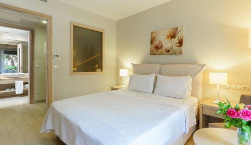 Family Suite Split Level  with Land View