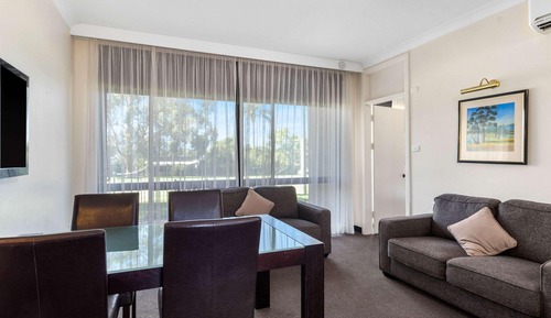 One Bedroom Apartment