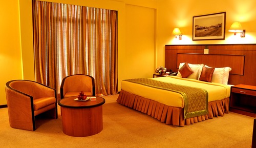 Standard Room, 1 Queen Bed