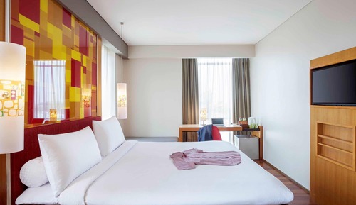 Standard Room, 1 Queen Bed