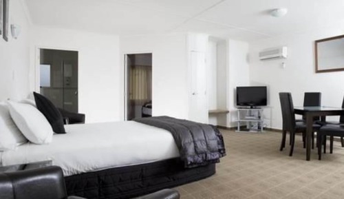 One bedroom Apartment - Jetted tub