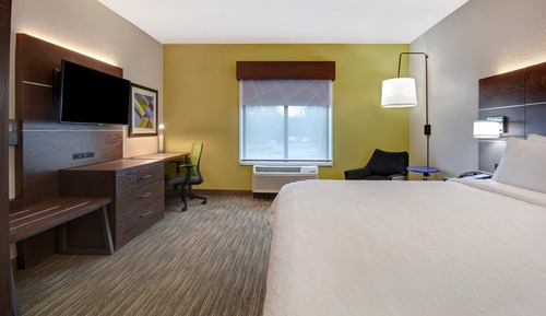 Standard Room, 1 King Bed (Leisure)