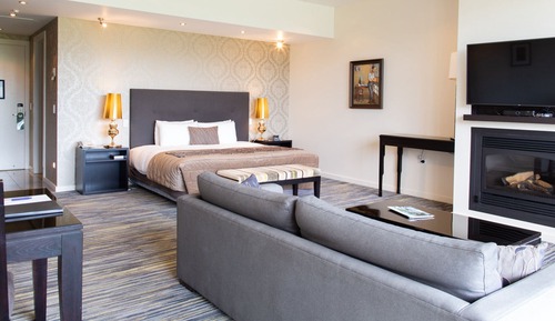 Superior Spa Suite