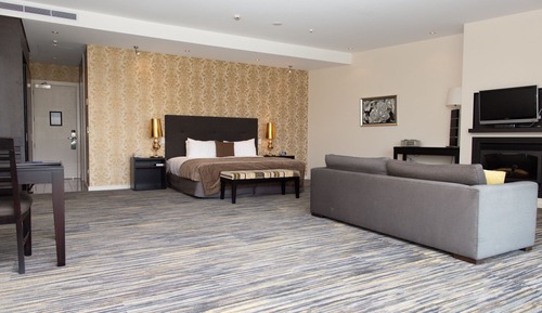 Accessible Spa Suite