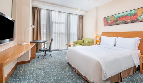Standard Room, 1 Queen Bed (Minifridge)