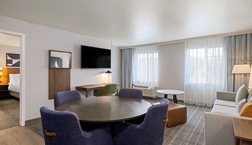 Suite, 1 Bedroom, Kitchen