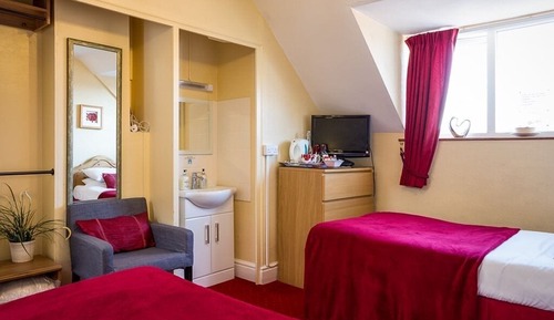 Suite, Ensuite (Room5)