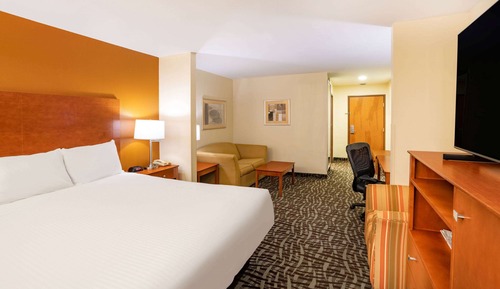 Standard Room, 1 King Bed