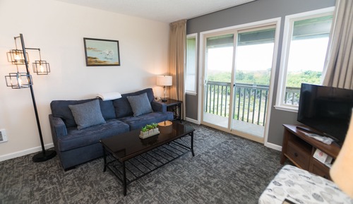 Suite, One Bedroom, 3rd Floor, Ocean View (Dog-Friendly)