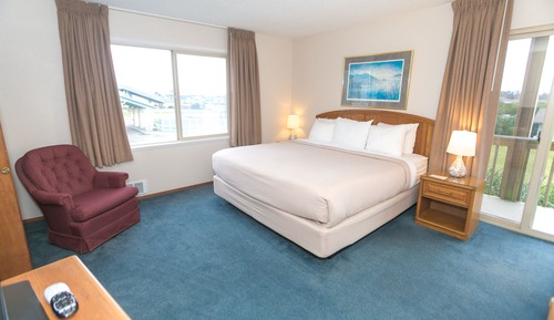 Suite, Two Bedroom Wing, 2nd Floor (Dog-Friendly) 