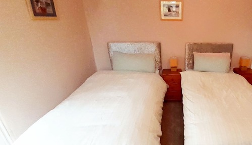 Twin Room, Shared Bathroom