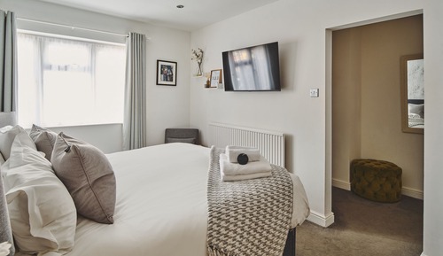 Superior Double or Twin Room, Ensuite (Ground Floor)