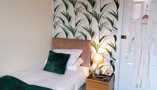 Standard Single Room, Private Bathroom (with Shower B&B)