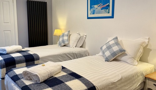 Twin Room, Ensuite