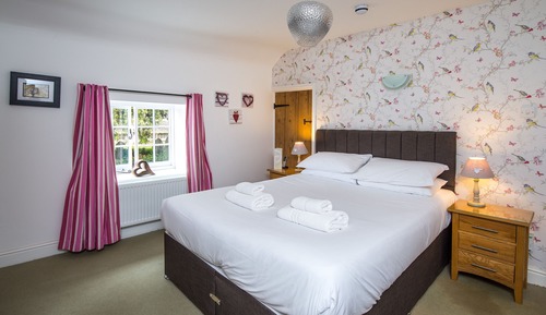 Double or Twin Room, Ensuite (Old Bakery)