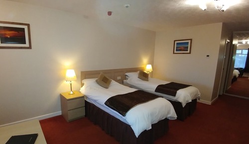 Twin Room, Ensuite
