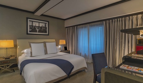 Deluxe Room, 1 King Bed, Accessible, Terrace (Roll-In Shower)