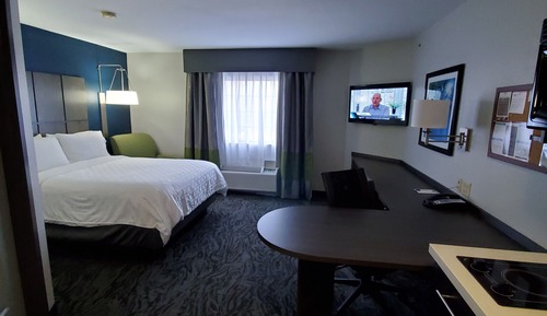 Studio Suite, 1 Queen Bed, Mobility Accessible (Communications)