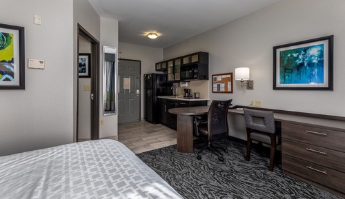 Studio Suite, 2 Double Beds, Kitchen