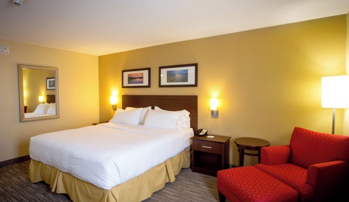 Standard Room, 1 King Bed