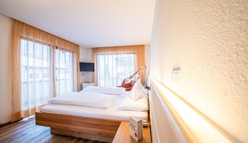 Junior Suite, Balcony (Kristall)