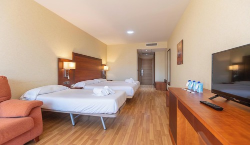 Triple Room