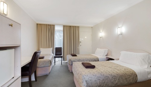 Basic Triple Room