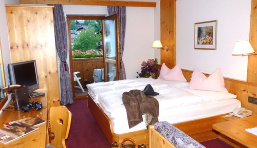 Basic Double Room