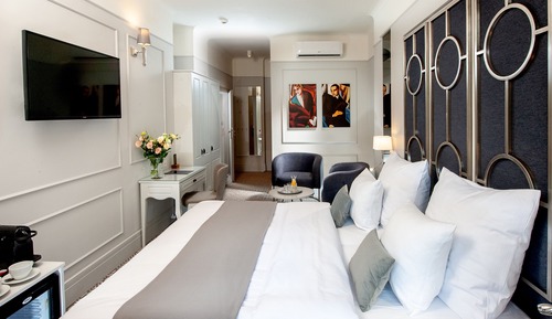 Classic Double or Twin Room, Balcony