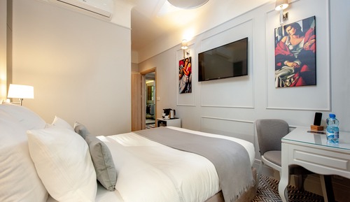Double Room (Petit Boutique)