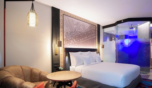 Standard Room, 1 King Bed, Garden View