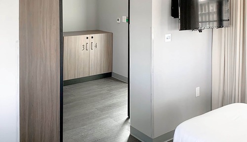 Private Quad - Accessible with transfer shower