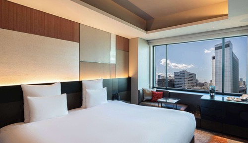 Deluxe Room, 1 King Bed, Executive Lounge Access (Deluxe)