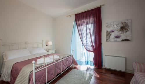 Double Room (King)