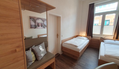 Economy Twin Room