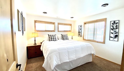 Comfort Apartment, Accessible, Private Bathroom (12-Downstairs/No Pets)