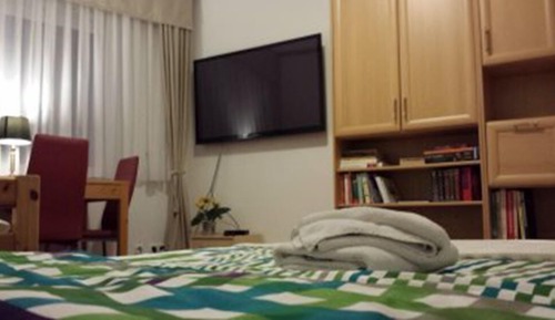 Double Room, Non Smoking, Shared Bathroom