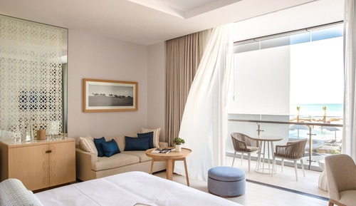 Deluxe Room, 1 King Bed (Ocean)