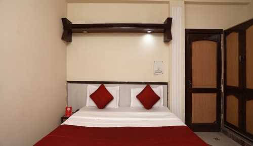 Deluxe Double or Twin Room, 1 King Bed