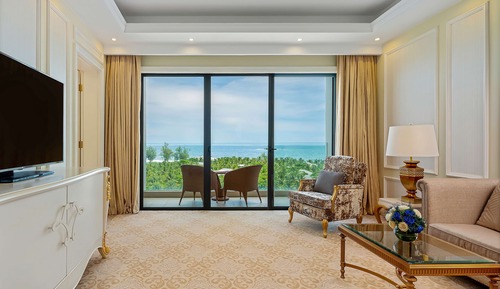 Suite, Sea View