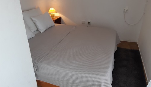 Standard Studio, 1 Queen Bed, Hill View